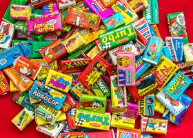 Miniatura: QUIZ. W co, czym, jak bawiliśmy się w PRL-u?