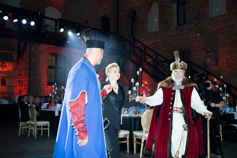 Nagrodę dla Grupy Siarkopol Tarnobrzeg odebrała Edyta Trojan, Dyrektor Biura Zarządu