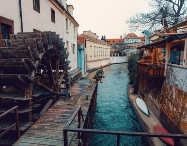 Miniatura: Tajemnicza wyspa Pragi niczym Wenecja....