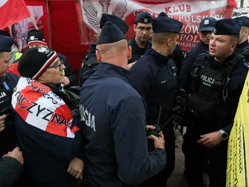 Protest przed siedzibą Trybunału Konstytucyjnego 
