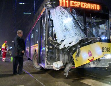 Zderzenie autobusu i tramwaju w Warszawie. Kierowcy byli trzeźwi