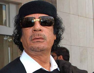 Miniatura: Serbowie popierają Kadafiego. "Kadafi,...