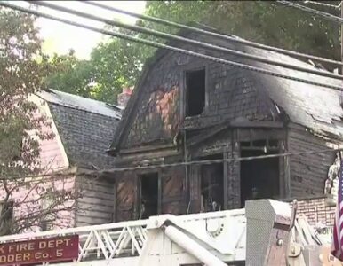 Miniatura: 6 osób zginęło w pożarze domu w New...