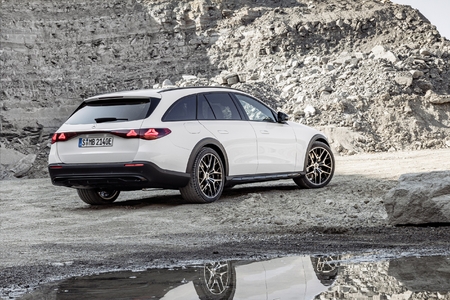 Miniatura: Mercedes klasy E All-Terrain