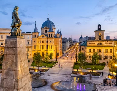 Miniatura: Nie jest jak Wrocław i Kraków. Tym polskie...