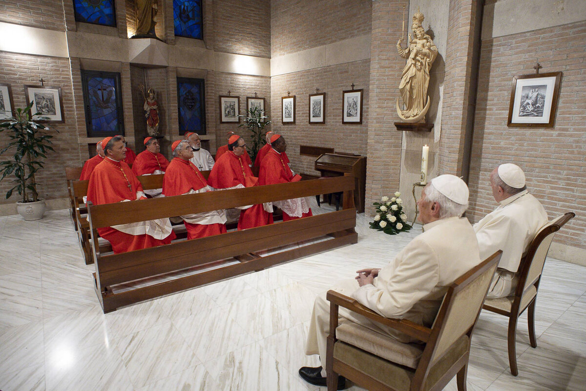 Papież Franciszek i papież senior Benedykt XVI 