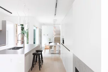 Przytulnie i rodzinnie, projekt domu Falken Reynolds v2com, 1876-01