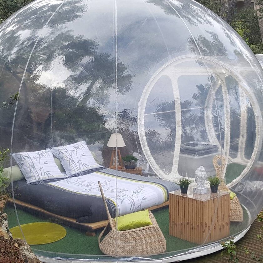 Отели в шаре. Надувной дом палатка. Надувной купольный дом. Надувная сфера палатка. Отель прозрачный шар.