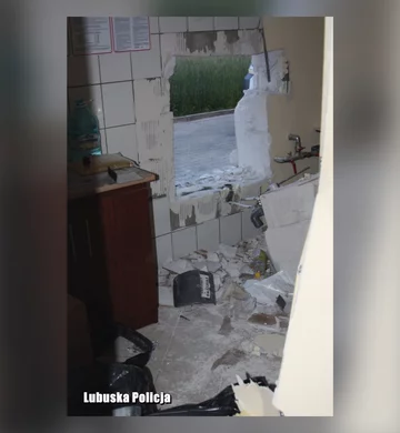 38-letni sprawca wybił dziurę w ścianie 