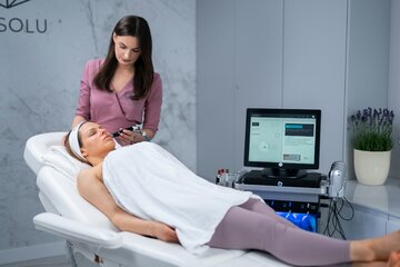 Zabieg HydraFacial w&nbsp;warszawskiej Alsolu Clinic