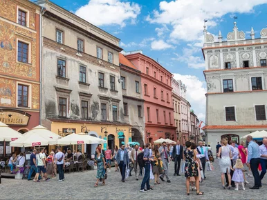 Miniatura: Zagraniczni turyści coraz chętniej...