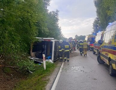 Miniatura: Bus przewożący pielgrzymów przewrócił się...