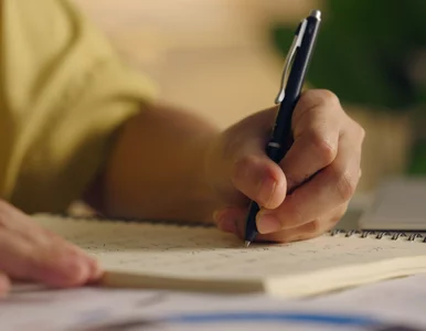 Miniatura: Błyskawiczny QUIZ z ortografii. Zgarniesz...