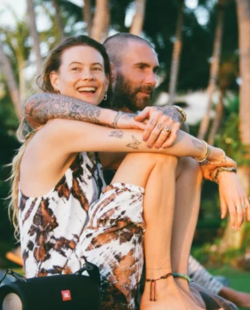 Behati Prinsloo i Adam Levine 