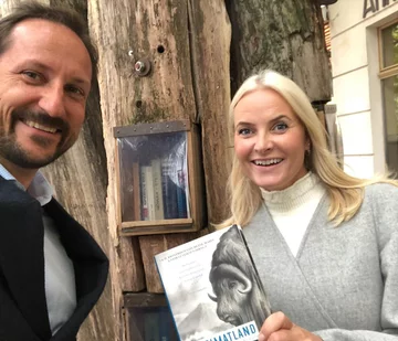 Księżna Norwegii Mette-Marit i jej mąż książę Norwegii Haakon 