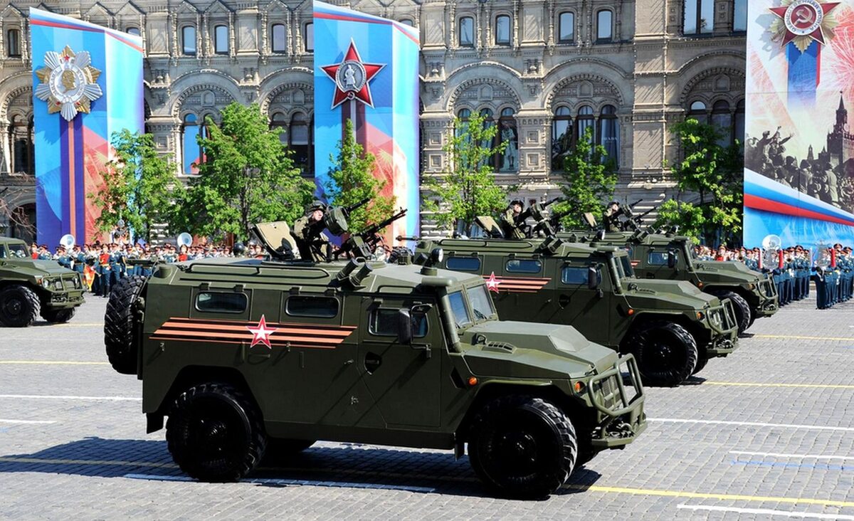 Dzień Zwycięstwa w Moskwie, defilada na Placu Czerwonym, pokaz sprzętu wojskowego Dzień Zwycięstwa w Moskwie, defilada na Placu Czerwonym, pokaz sprzętu wojskowego