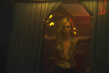 Kadr z filmu "Neon Demon" (2016)