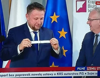 Miniatura: Salwy śmiechu na konferencji PKW. Poseł...