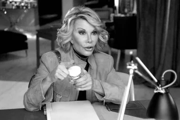 Joan Rivers - urodzona 8 czerwca 1933 w Nowym Jorku, zmarła 4 września 2014 w Nowym Jorku. Amerykańska aktorka, gospodyni programów talk-show i biznesmenka.   (fot. mat. prasowe)