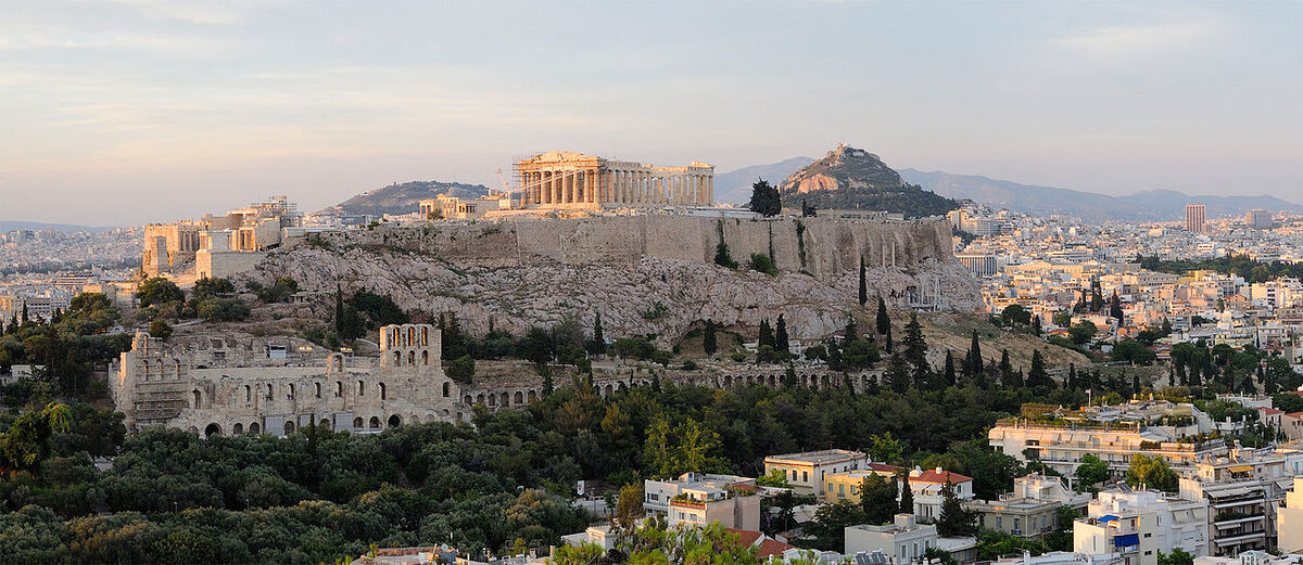 Greckie Ateny są zamieszkałe już od co najmniej 7 tys. lat. (fot. By Christophe Meneboeuf [CC-BY-SA-3.0 (http://creativecommons.org/licenses/by-sa/3.0)], via Wikimedia Commons)