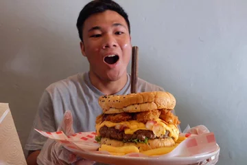 Burger ważący 6 kg 