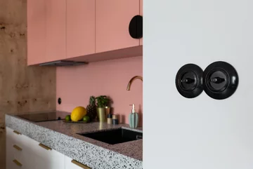 Różowe mieszkanie z miejscem do pracy, projekt KODO KODO, różowe, małe, mieszkanie