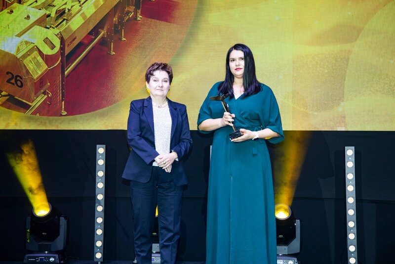 Firma Odpowiedzialna Społecznie „Złotej 100” 2025 – nagrodę wręczała Katarzyna Kala-Kowalska, prezeska zarządu DS Smith Polska, a odebrała pełnomocniczka zarządu ds. ESG firmy Animex Foods, Marta Tworek