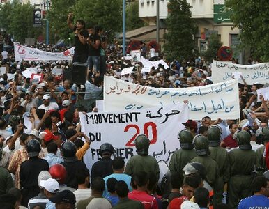 Miniatura: Marokańczycy demonstrują - chcą głębszych...