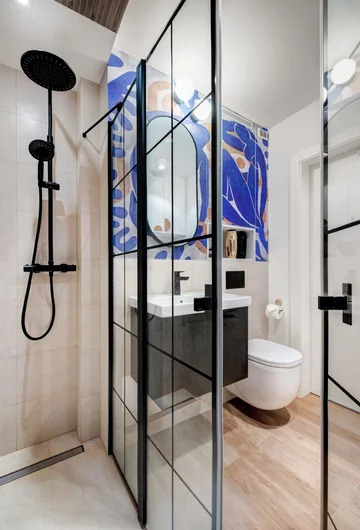 W małym mieszkaniu po babci zamieszkał… Almodóvar! 