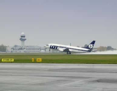 Miniatura: Samolot LOT-u zaliczył awaryjne lądowanie....