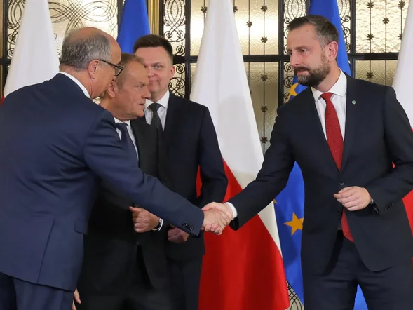 Miniatura: Koalicja trzeszczy. Czy przetrwa do...