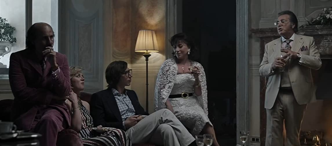 Kadr z filmu „House of Gucci” 