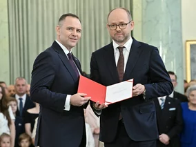 Miniatura: Parasol atomowy na Polskę. „To nie może...