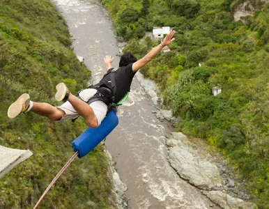 Miniatura: Turysta zaliczył tragiczny skok na bungee....