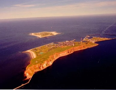 Miniatura: Decydowali w referendum czy... powiększyć...