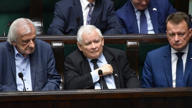 Jarosław Kaczyński przemeblowuje Prawo i Sprawiedliwość. Zmiany uderzą...