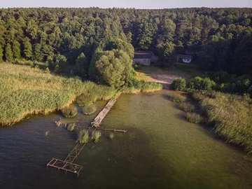 Ośrodek wczasowy nad jeziorem Sasek Wielki 