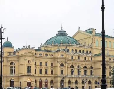 Miniatura: Dyrektor teatru w Krakowie odpowiada na...