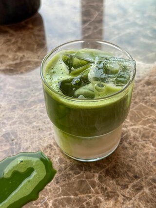 Matcha to sproszkowana herbata Tencha, uprawiana tylko w Japonii