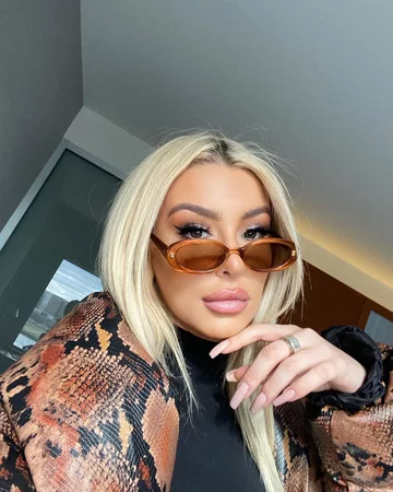 Tana Mongeau 