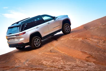 Nowy Jeep Grand Cherokee MY 2022 