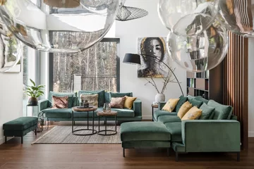 Aranżacja nowoczesnego wnętrza z dużymi przeszkleniami, proj. MIŚKIEWICZ design 