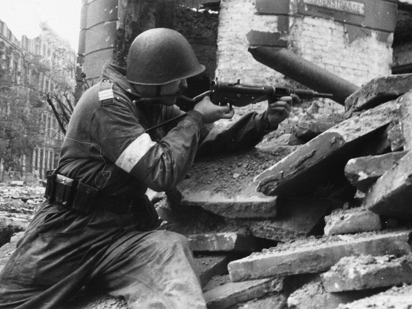 Powstanie Warszawskie. Łatwy quiz z historii bohaterskiego zrywu