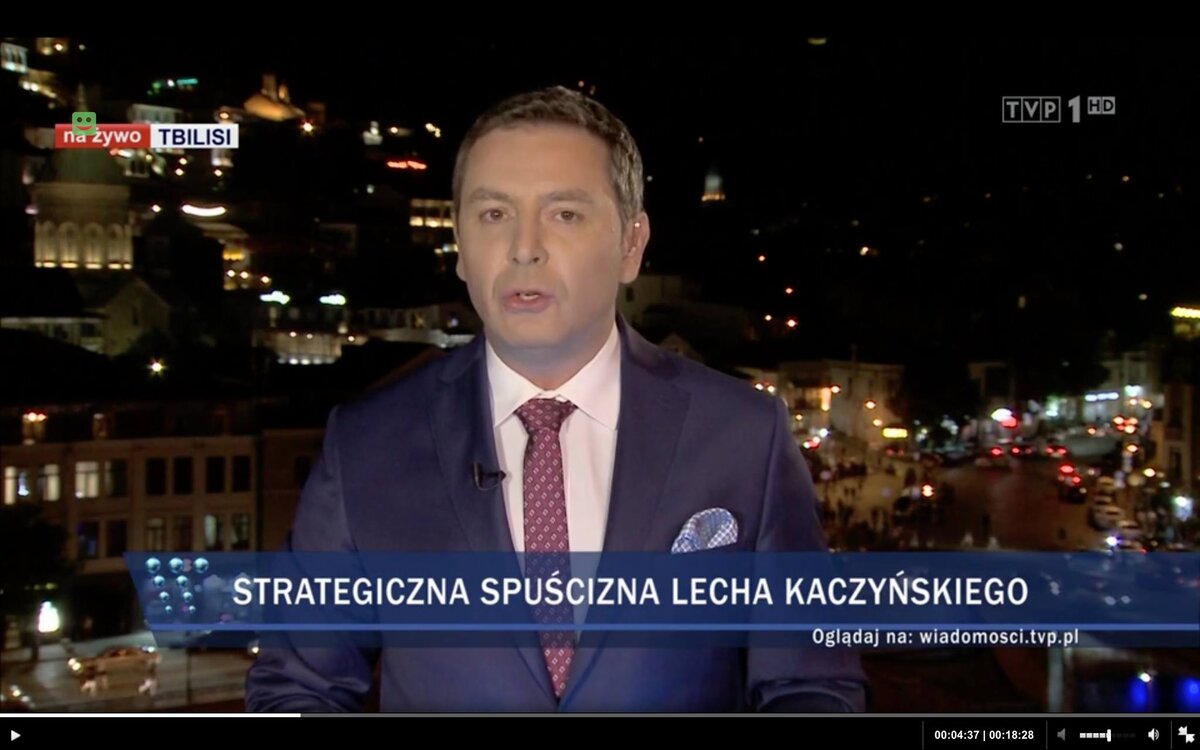 Paski informacyjne z "Wiadomości" TVP 