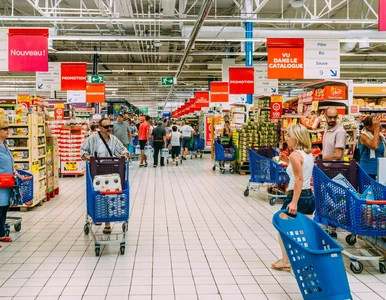 Miniatura: Zapłacisz 150 zł, a możesz dostać towary...