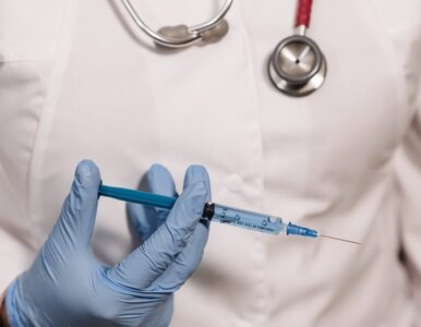 Trzecia dawka szczepionki przeciwko COVID-19. Najważniejsze informacje