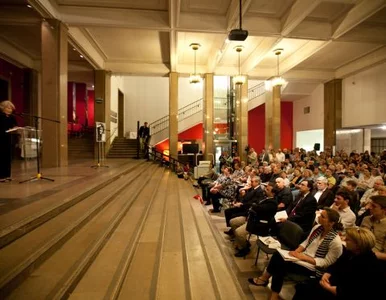 Miniatura: Jubileuszowy Miesiąc Fotografii w Krakowie