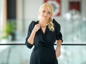 G – Angela Madejka 