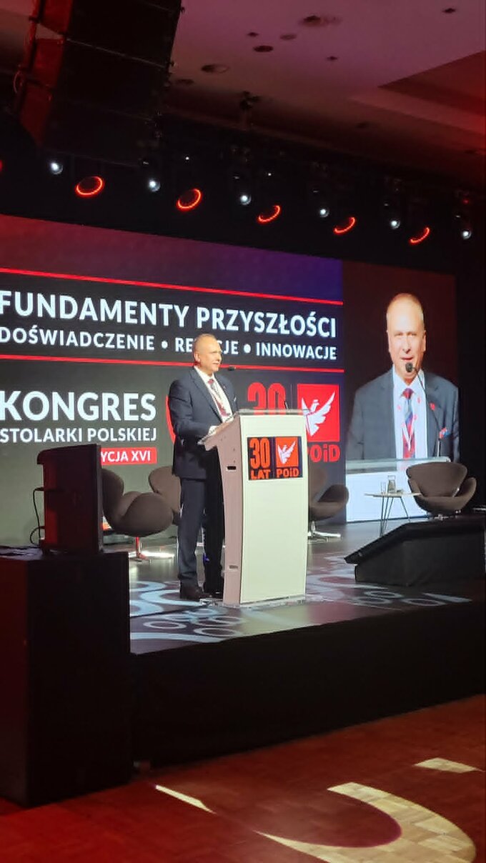 XVI Kongres Stolarki Polskiej &ndash; rezolucja 
&bdquo;Związku Polskie Drzwi i&nbsp;Okna&rdquo;