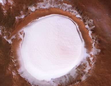 Tak wygląda woda na Marsie. Europejska Agencja Kosmiczna pokazała...